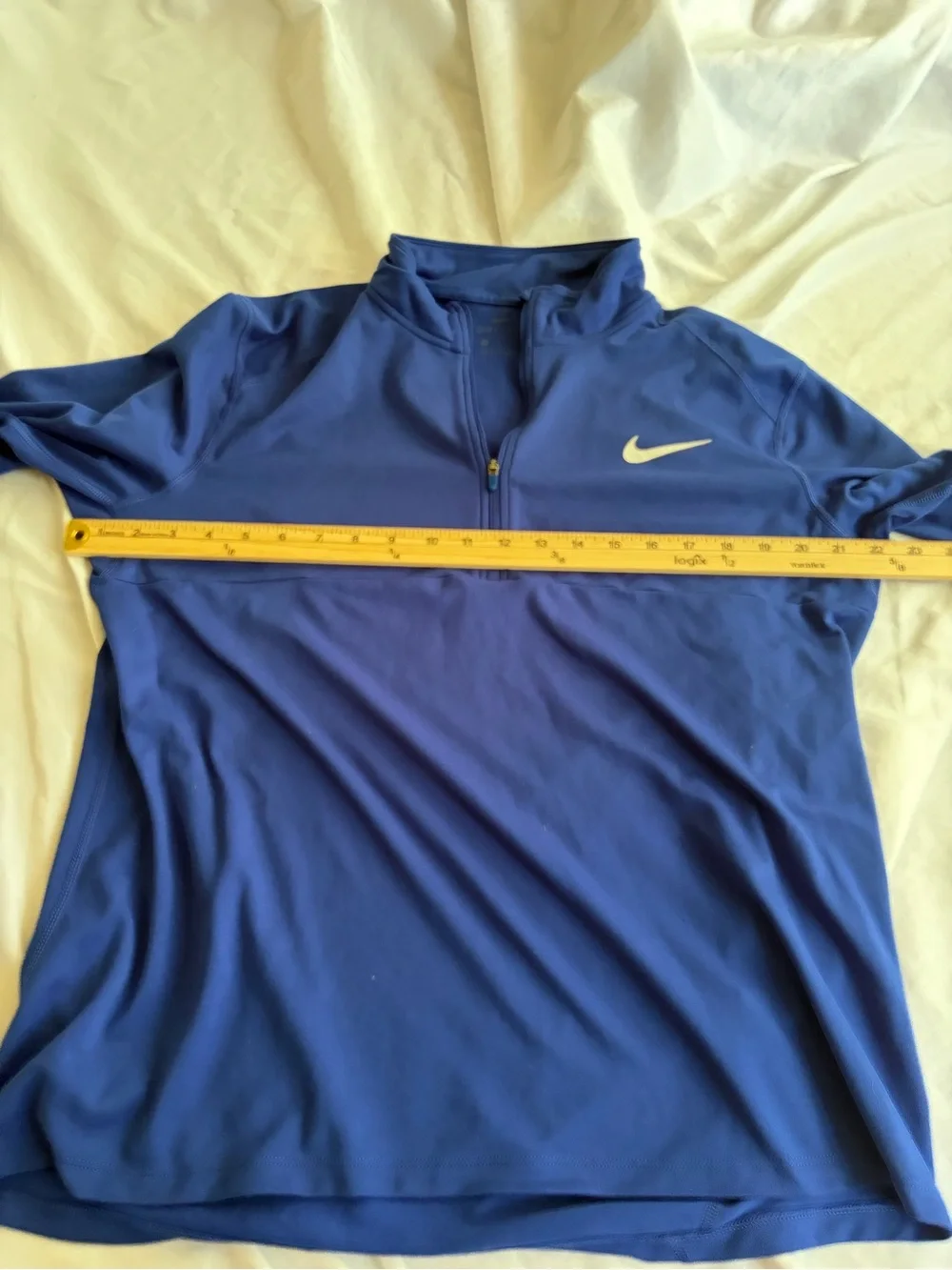 Nike Men’s Royal Blue Half-Zip Performance Pullover